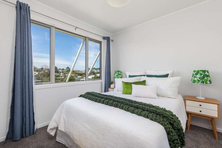 1/941 Whangaparaoa Road Manly_13