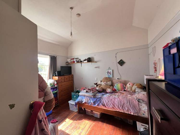 1 Titahi Bay Road Porirua_5