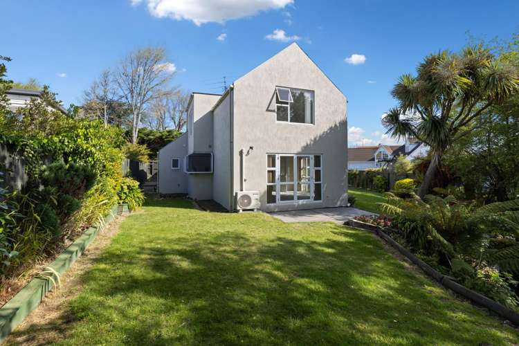 84 Lake Terrace Road Burwood_5