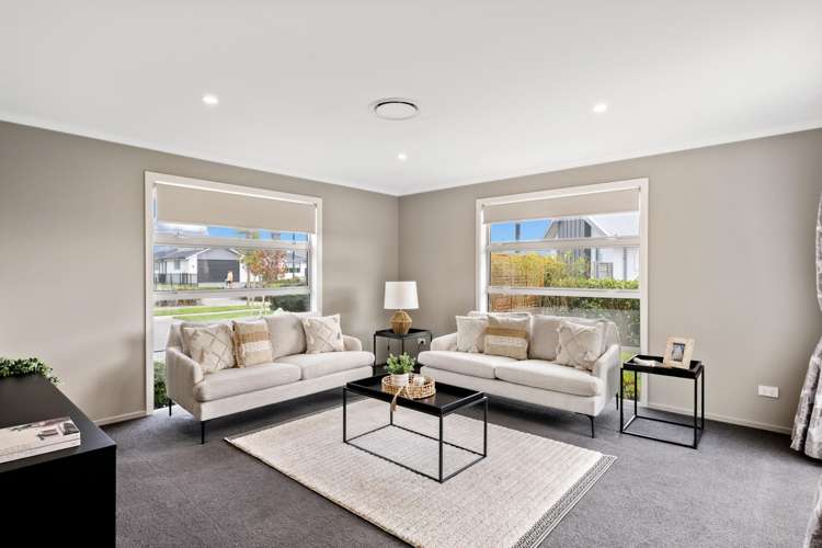 45 Vernon Drive Lincoln_7