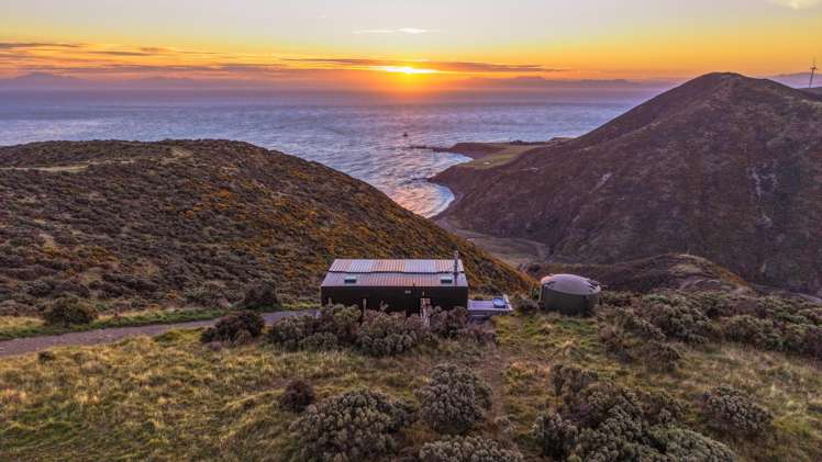 74 Te Wai Komaru Way Makara_24