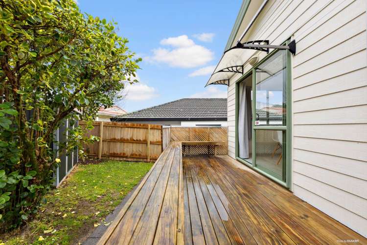 30 Loughanure Place Massey_12