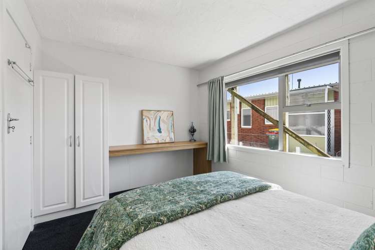 2/75 Belt Road New Plymouth Central_18