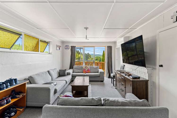  43 Swan Street Taihape and Surrounds_3