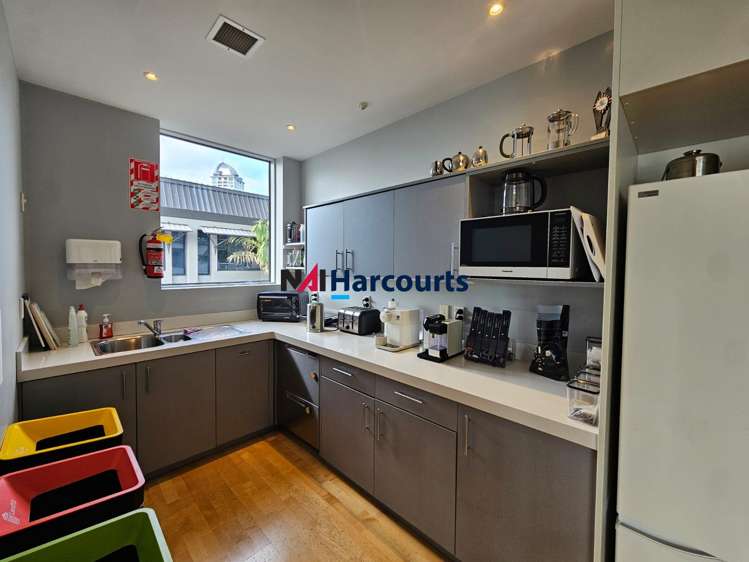 Level 1/87 Hurstmere Road Takapuna_7