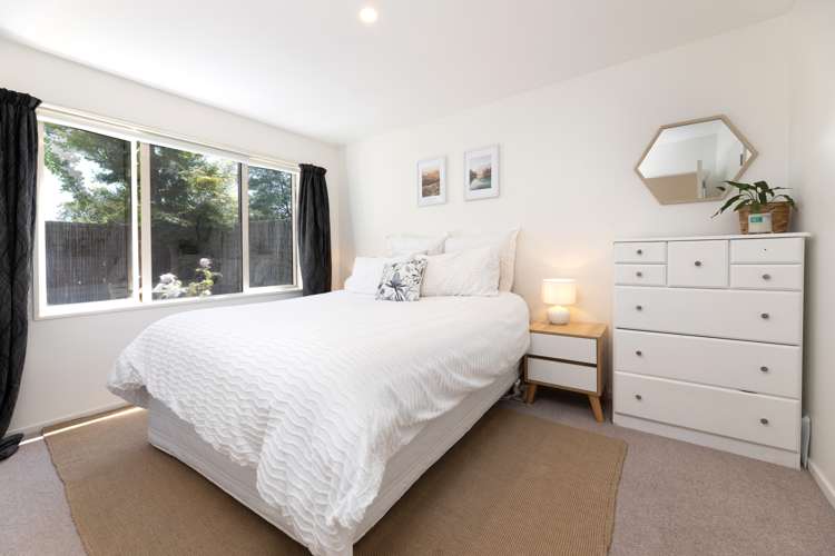 2a Defoe Place Waltham_10