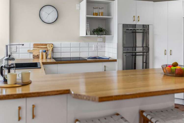 27 Rawhiti Road Pukerua Bay_10