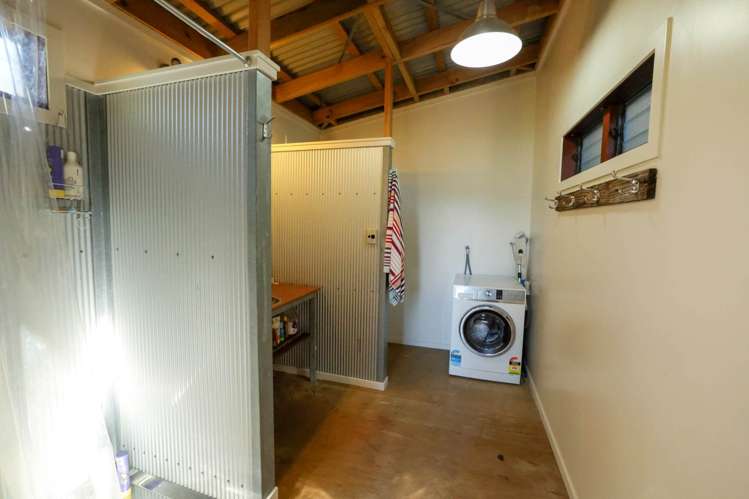 356 & 358 Blind Bay Road Great Barrier Island_24