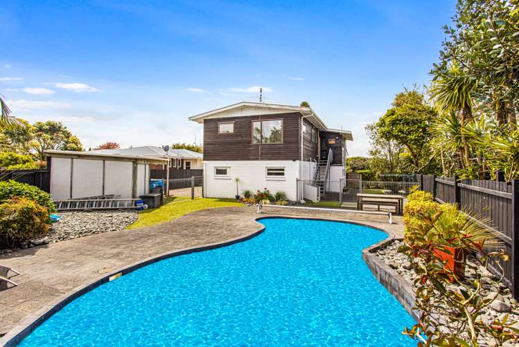 31 Rewarewa Road Te Atatu Peninsula_18