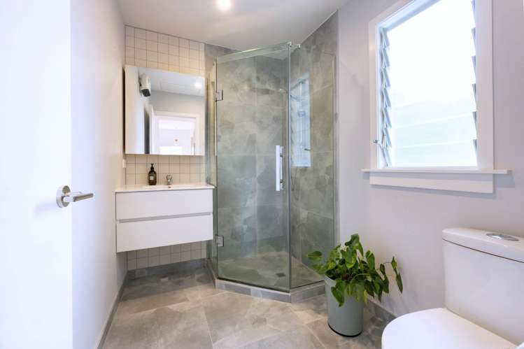 1/33 West Coast Road Glen Eden_14