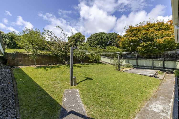 281 Tukapa Street Westown_22