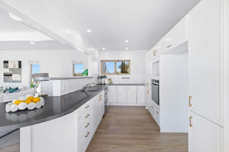 825 Beach Road Browns Bay_10