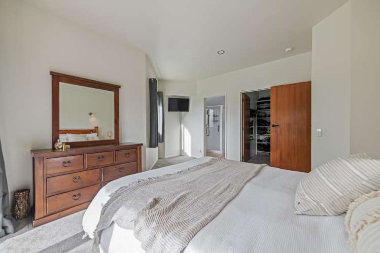 109 Pacific Drive Fitzherbert_8