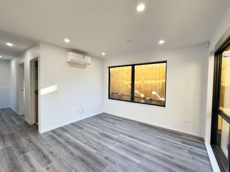 1566B Dominion Road Extension 10044_2