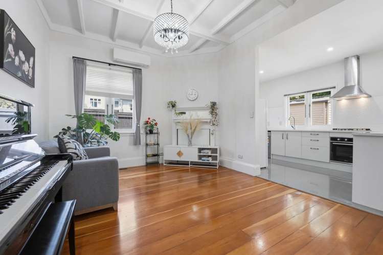 75 Alberton Avenue Mount Albert_5