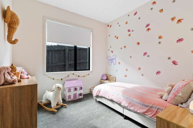 5 Edward Abell Street Milldale_12