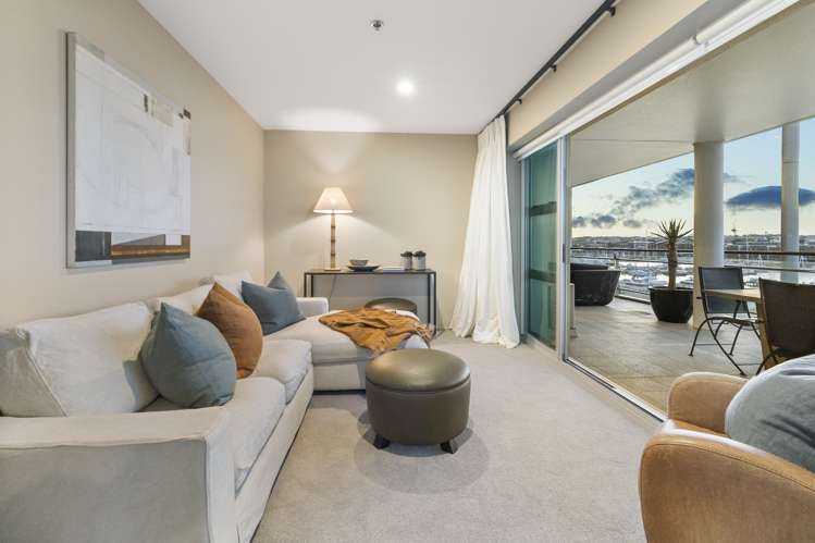 61/143 Quay Street Auckland Central_25