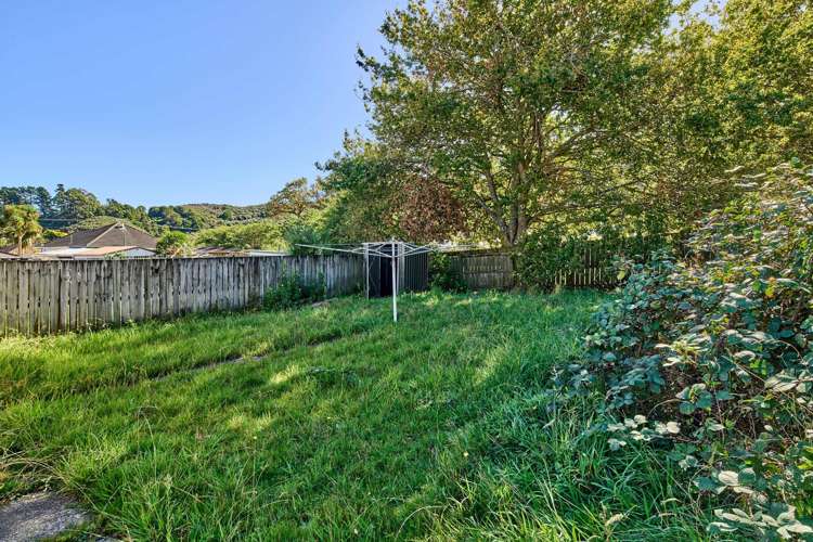 4 Reuben Grove Naenae_12