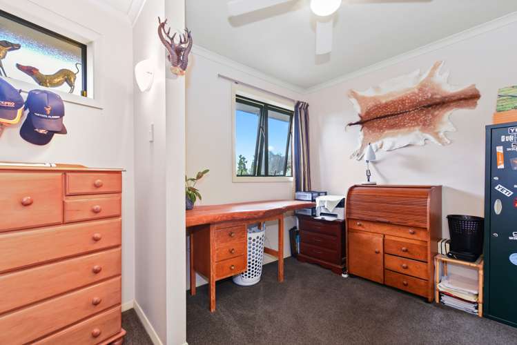 37 Pulham Crescent Queenwood_10