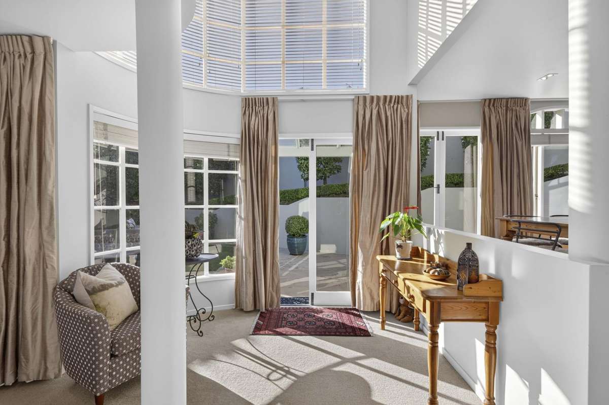 2/2 Martin Avenue_2