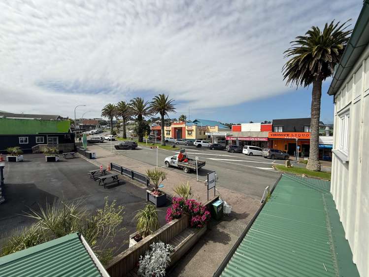 20 Bow Street Raglan_17