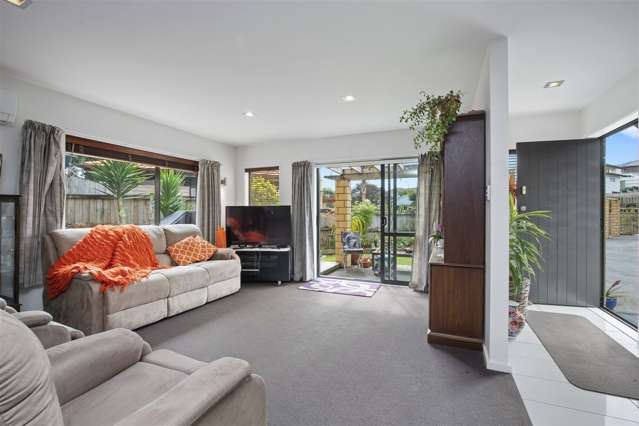 2/56 Ridgeway Road Pukekohe_3