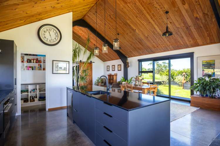 31 Kaihihi Road Okato_7