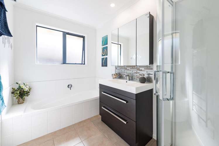 11 Spinnaker Point, Paihia_19