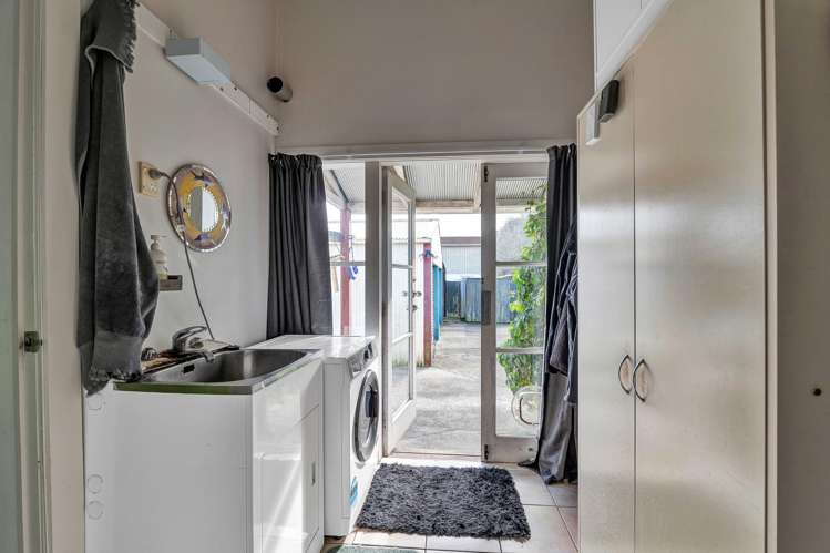 34 Cloten Road Stratford_17