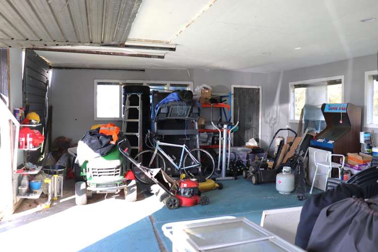 588 Holland Road Eureka_27