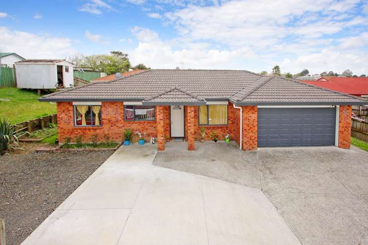 38 Robert Ross Place Clendon Park_0
