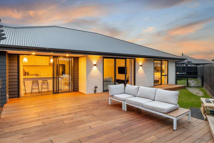 13 Stackwood Avenue Woodend_11