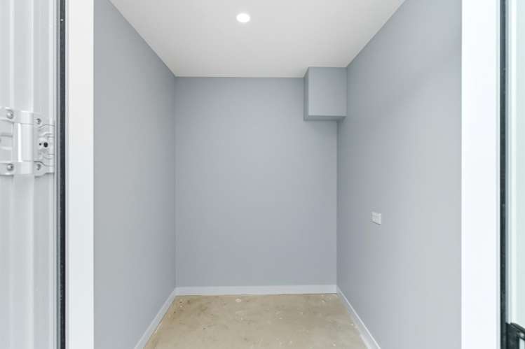 Units 1- 4/89 Jerrold Street North Addington_21