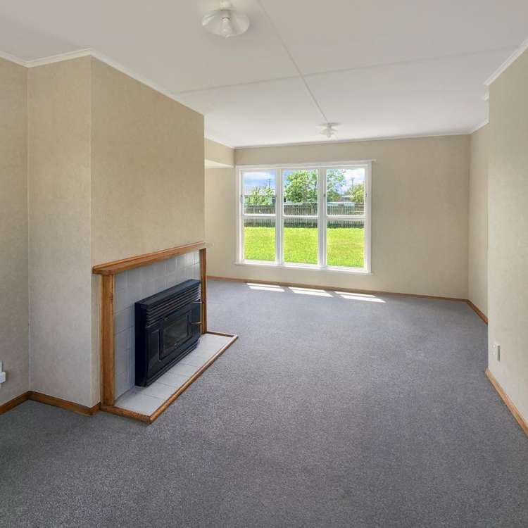 32 Devon Crescent 10985_2