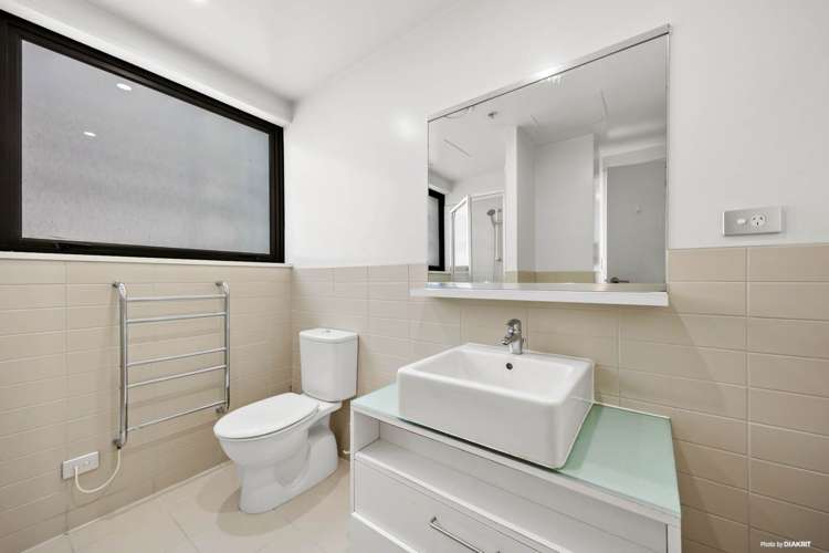 805/18 Beach Road Auckland Central_6