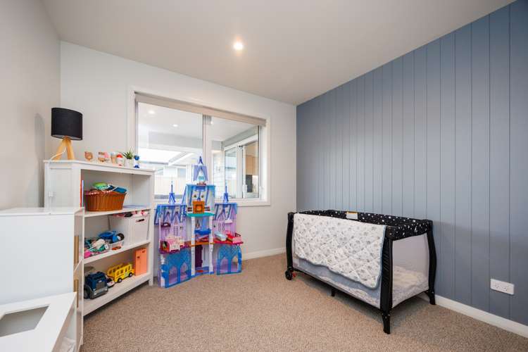 89 Churcher Street Feilding_13