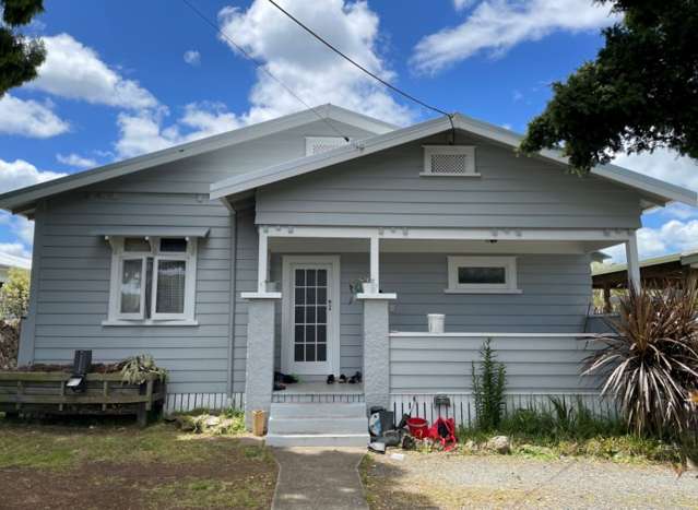 3 Bedroom Home - Super Location - Kensington