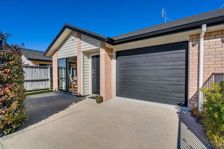 3/37 Saxbys Road Glenview_12