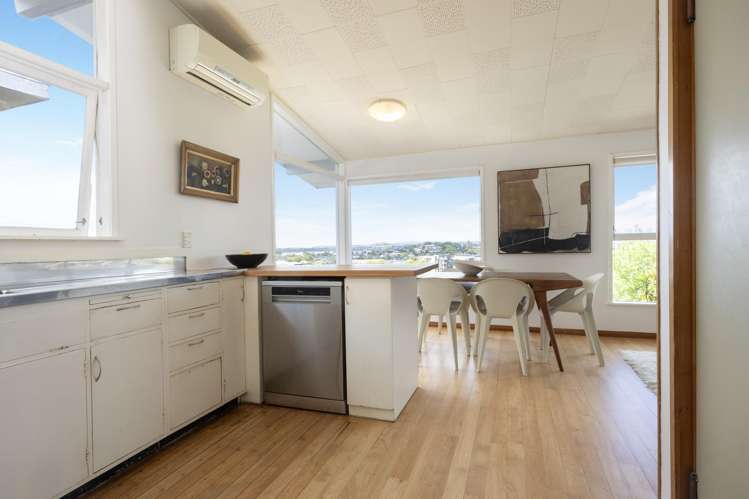 1/19 Martin Crescent Northcote_10