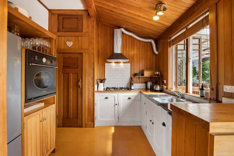 12a Wattle Street New Lynn_9