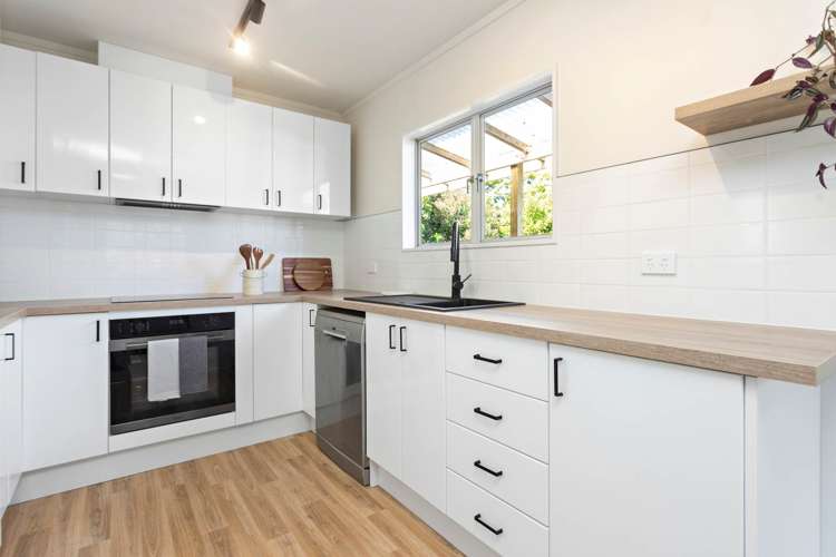 20 Taranui Place Henderson_23