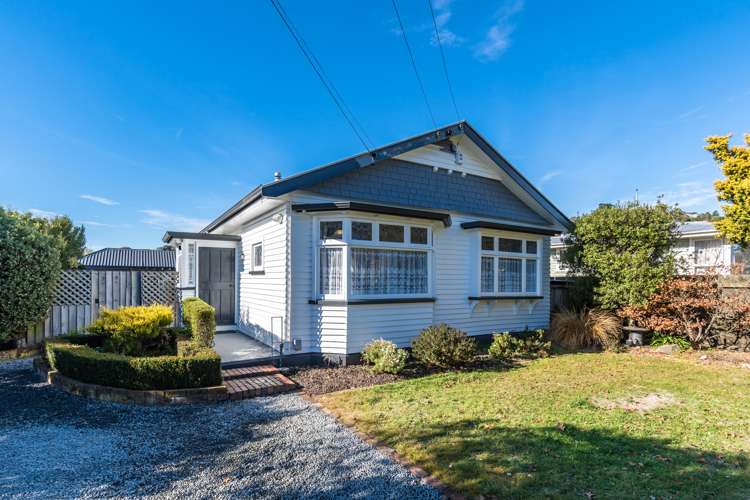 13 Kowhai Terrace Saint Martins_20