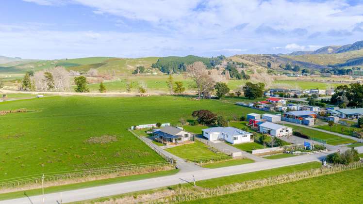 14 Beach Road Porangahau_22
