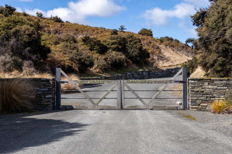18 Station Valley Road Glenorchy_21