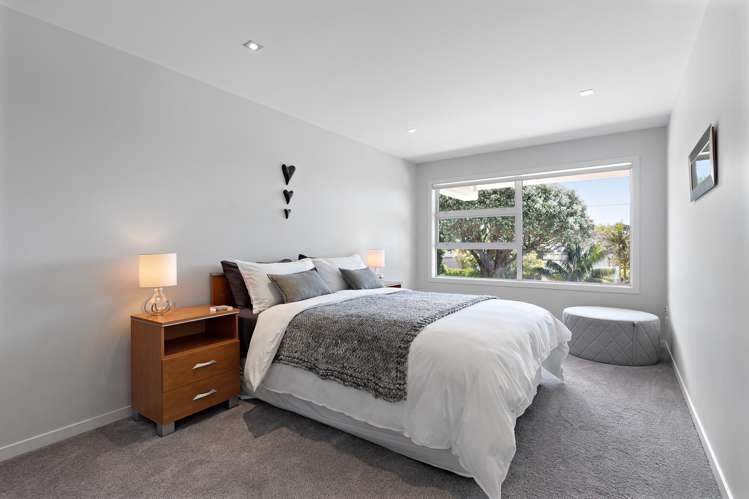 66 Churchill Road Murrays Bay_24