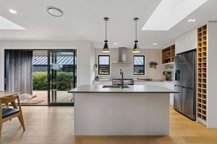 28 McAdam Drive Jacks Point_5