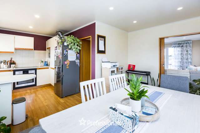 19 Haylock Grove Totara Park_1