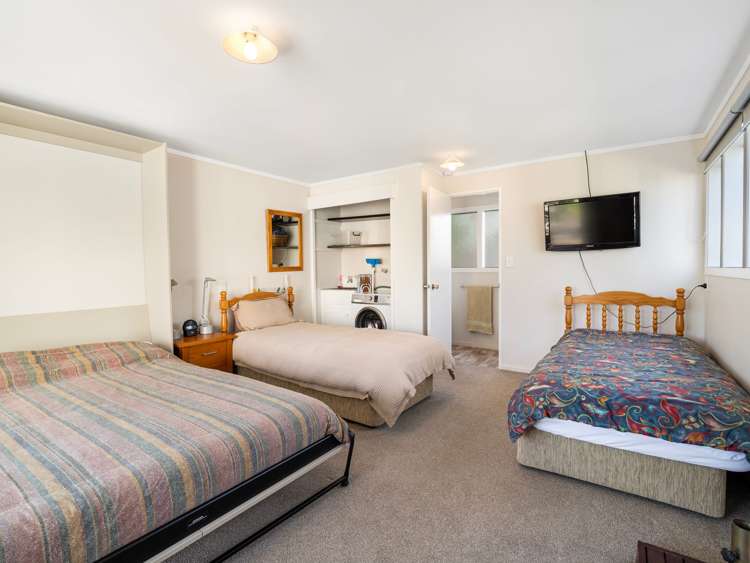 50 Park Avenue Waitarere Levin_13