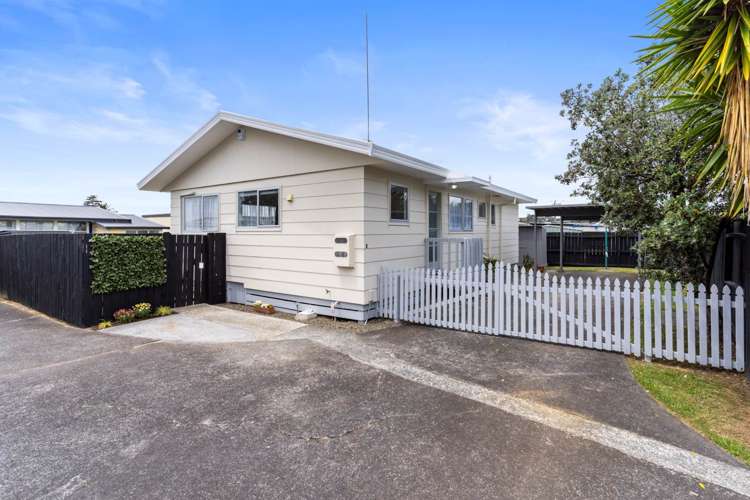 2/3 Silverstone Place_0