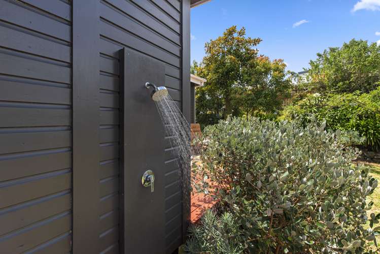 16 Mahoe Street Otaki Beach_17